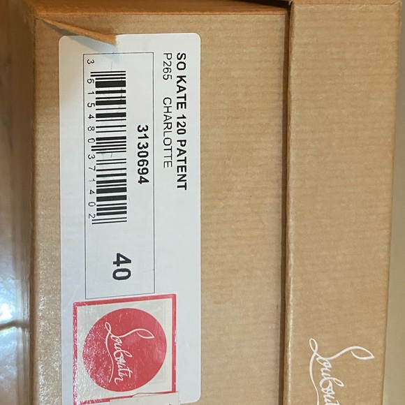 SOLD!!!🔥🔥🔥 Authentic Christian Louboutin So Kate Patent Pumps 🔥🔥🔥 - Picture 6 of 6